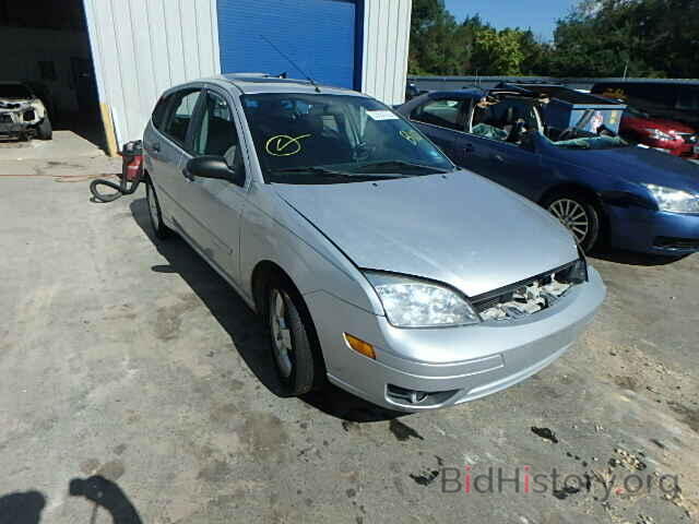 Photo 3FAFP37NX5R133676 - FORD FOCUS 2005