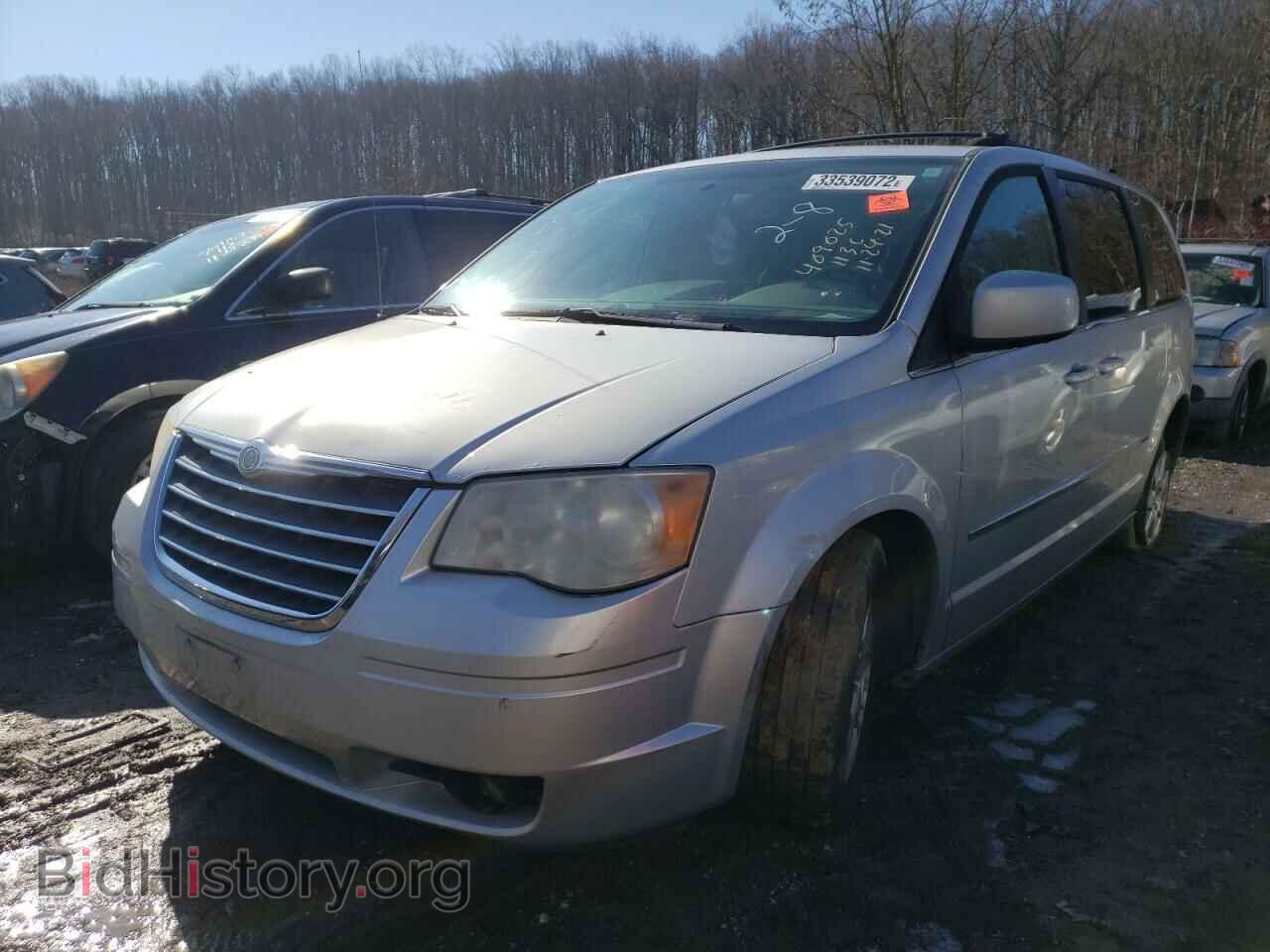 2009 CHRYSLER MINIVAN - VIN: 2A8HR54139R674101 - Фото 2