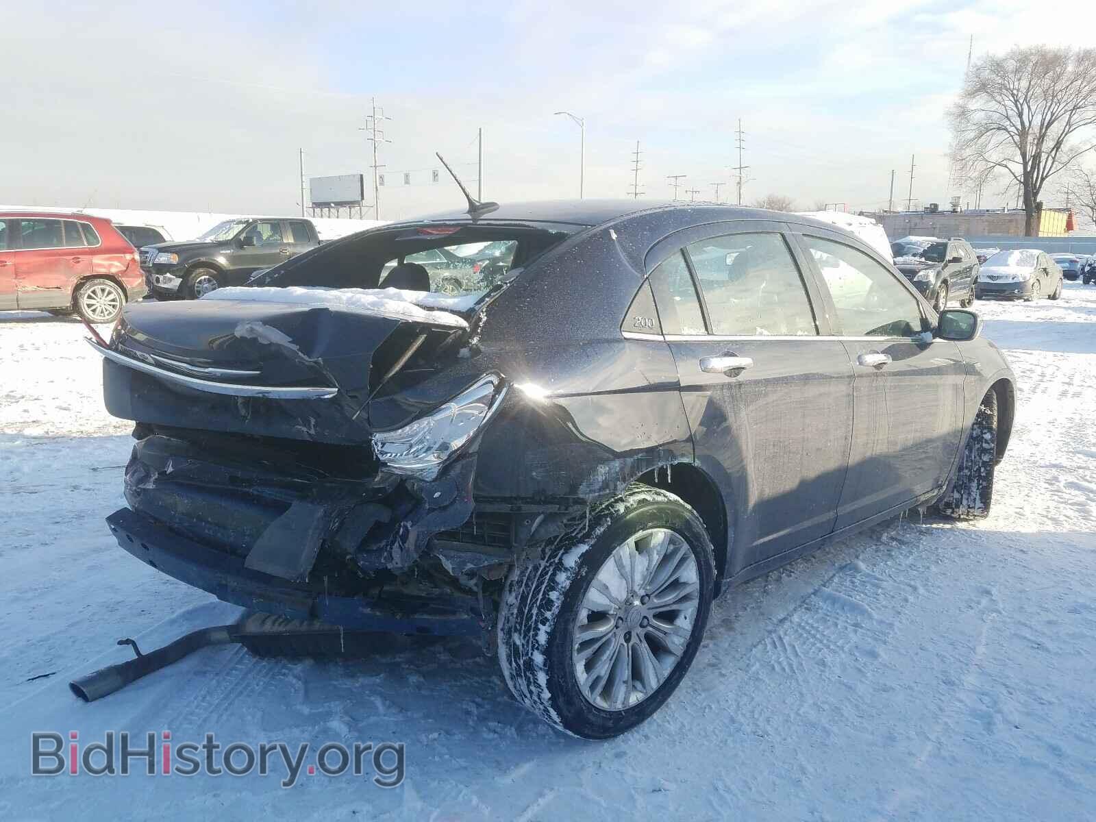 2013 CHRYSLER 200 - VIN: 1C3CCBCG2DN585685 - Фото 4