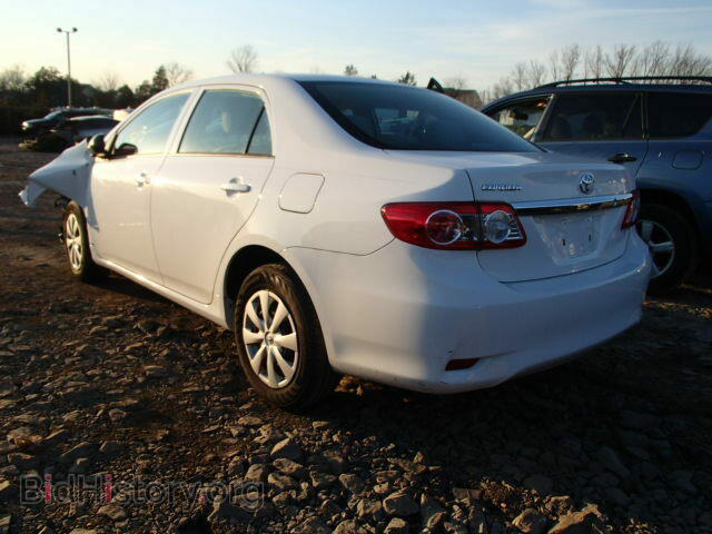 2011 TOYOTA COROLLA - VIN: 2T1BU4EE6BC663185 - Фото 3