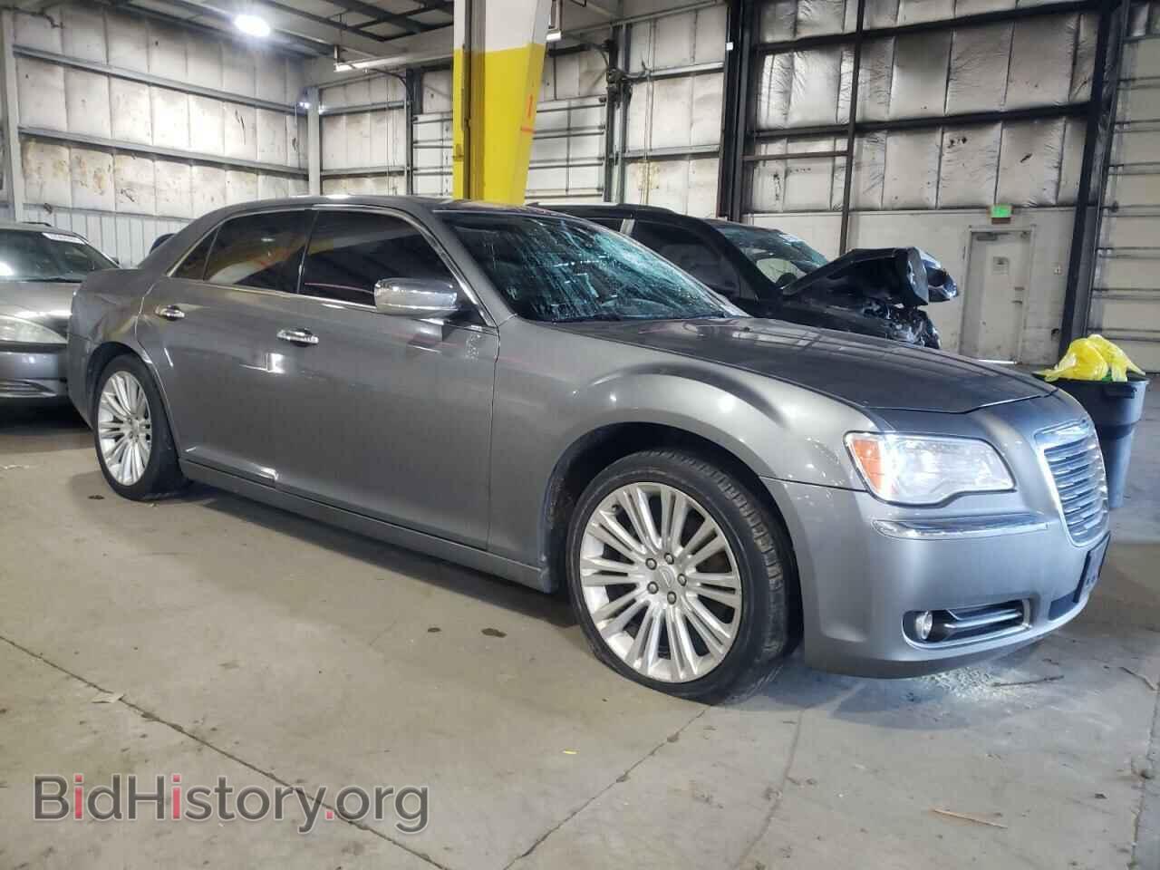Photo 2C3CA6CT7BH549815 - CHRYSLER 300 2011