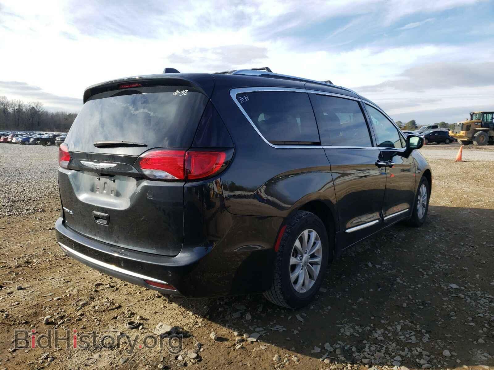 2019 CHRYSLER PACIFICA - VIN: 2C4RC1BG2KR539713 - Фото 4