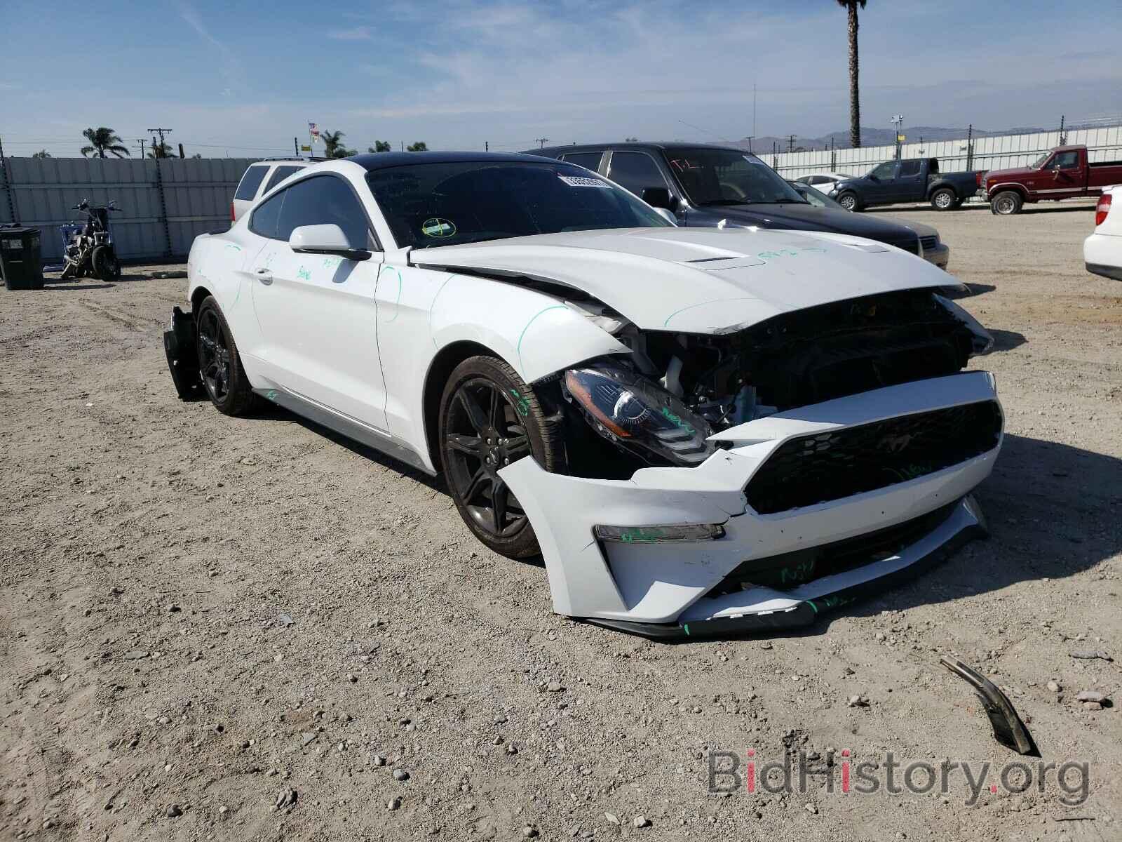 Photo 1FA6P8TH7L5114340 - FORD MUSTANG 2020