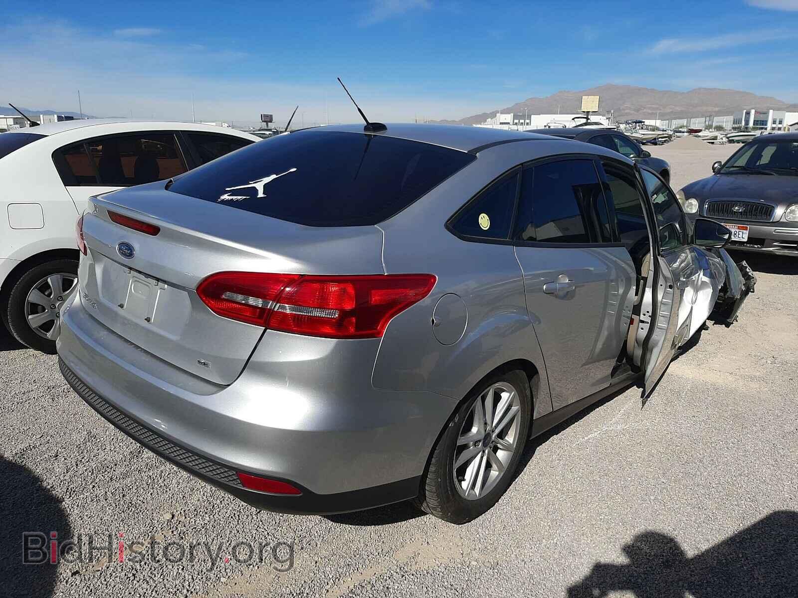 2016 FORD FOCUS - VIN: 1FADP3F2XGL332226 - Photo 4