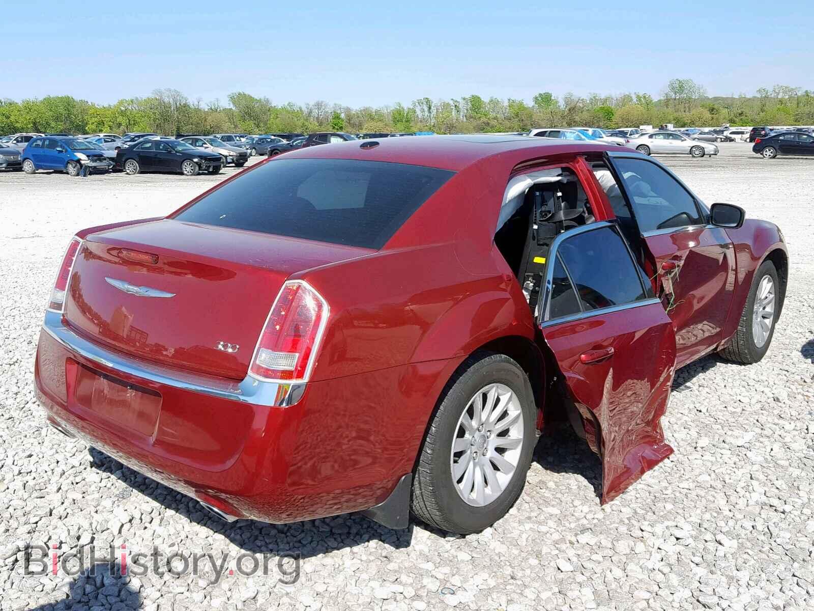 2014 CHRYSLER 300 - VIN: 2C3CCAAG0EH228769 - Фото 4