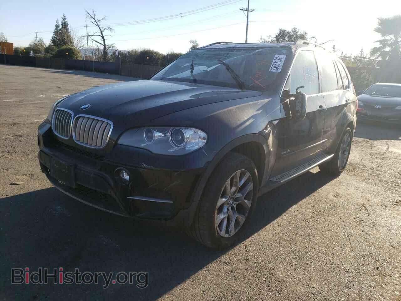 2013 BMW X5 - VIN: 5UXZV4C53D0E08734 - Фото 2