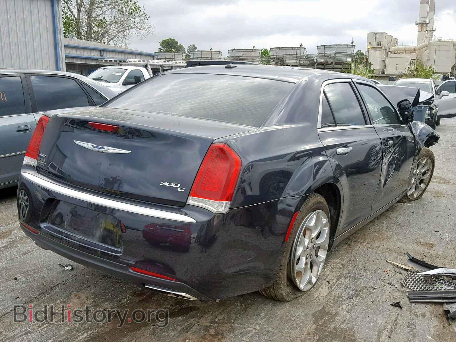 2017 CHRYSLER 300 - VIN: 2C3CCASG3HH513873 - Фото 4
