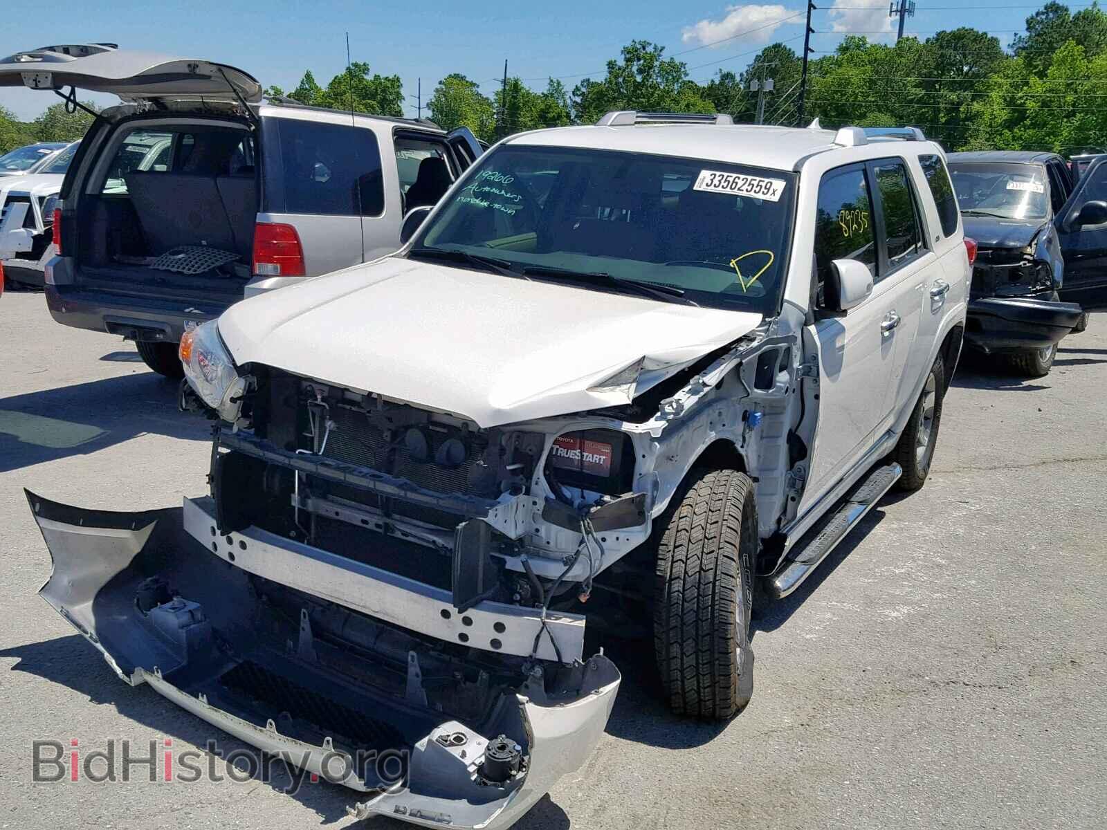 2012 TOYOTA 4RUNNER SR - VIN: JTEZU5JR5C5037800 - Фото 2