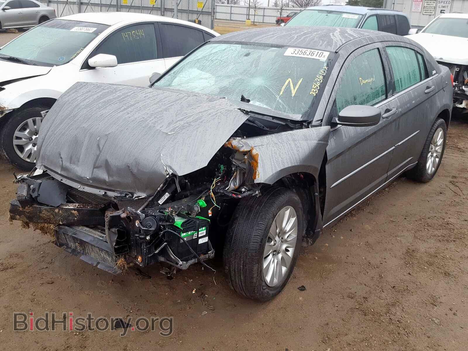2013 CHRYSLER 200 - VIN: 1C3CCBAB9DN692322 - Photo 2