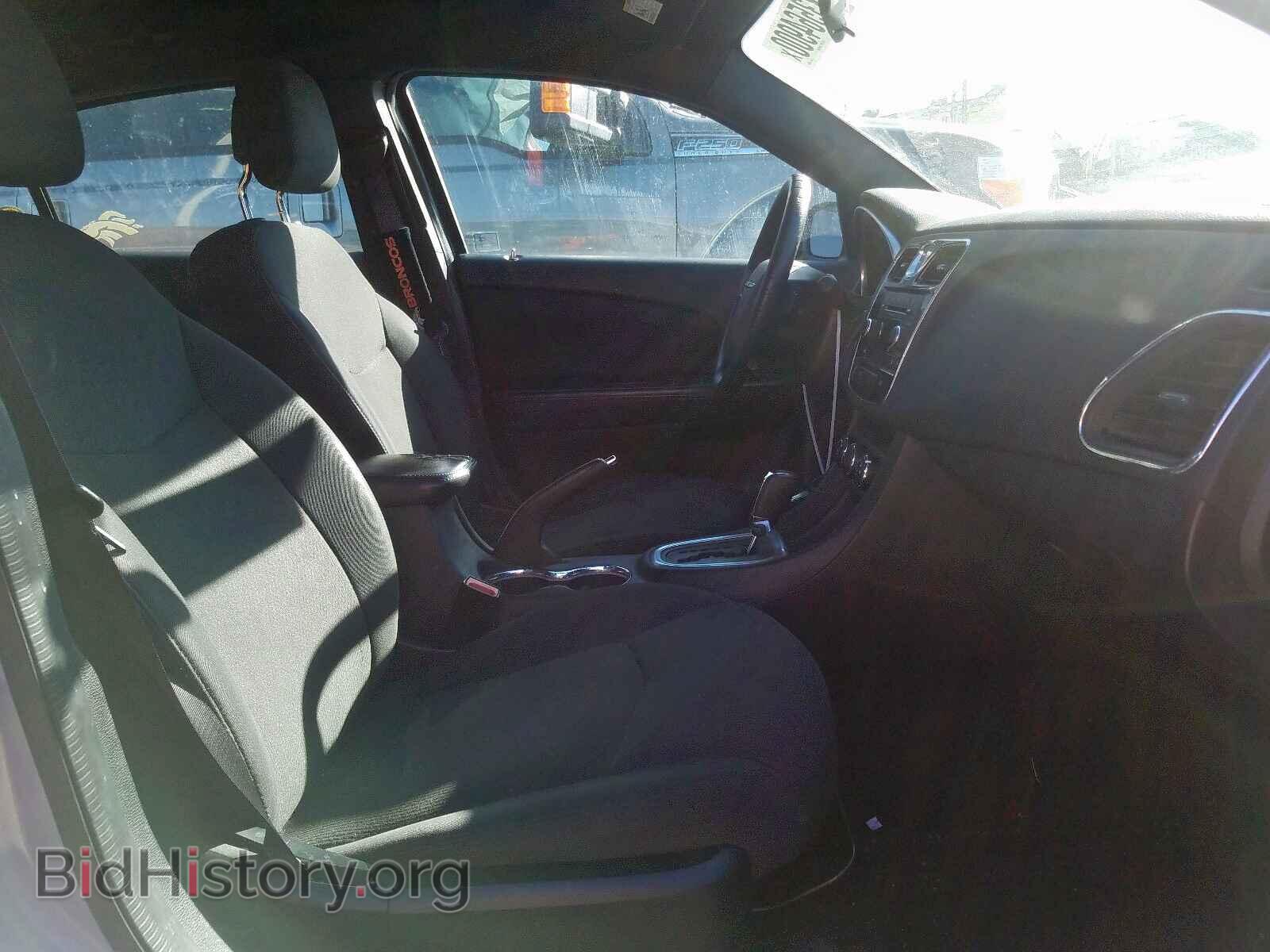 2013 CHRYSLER 200 - VIN: 1C3CCBAB2DN671909 - Photo 5