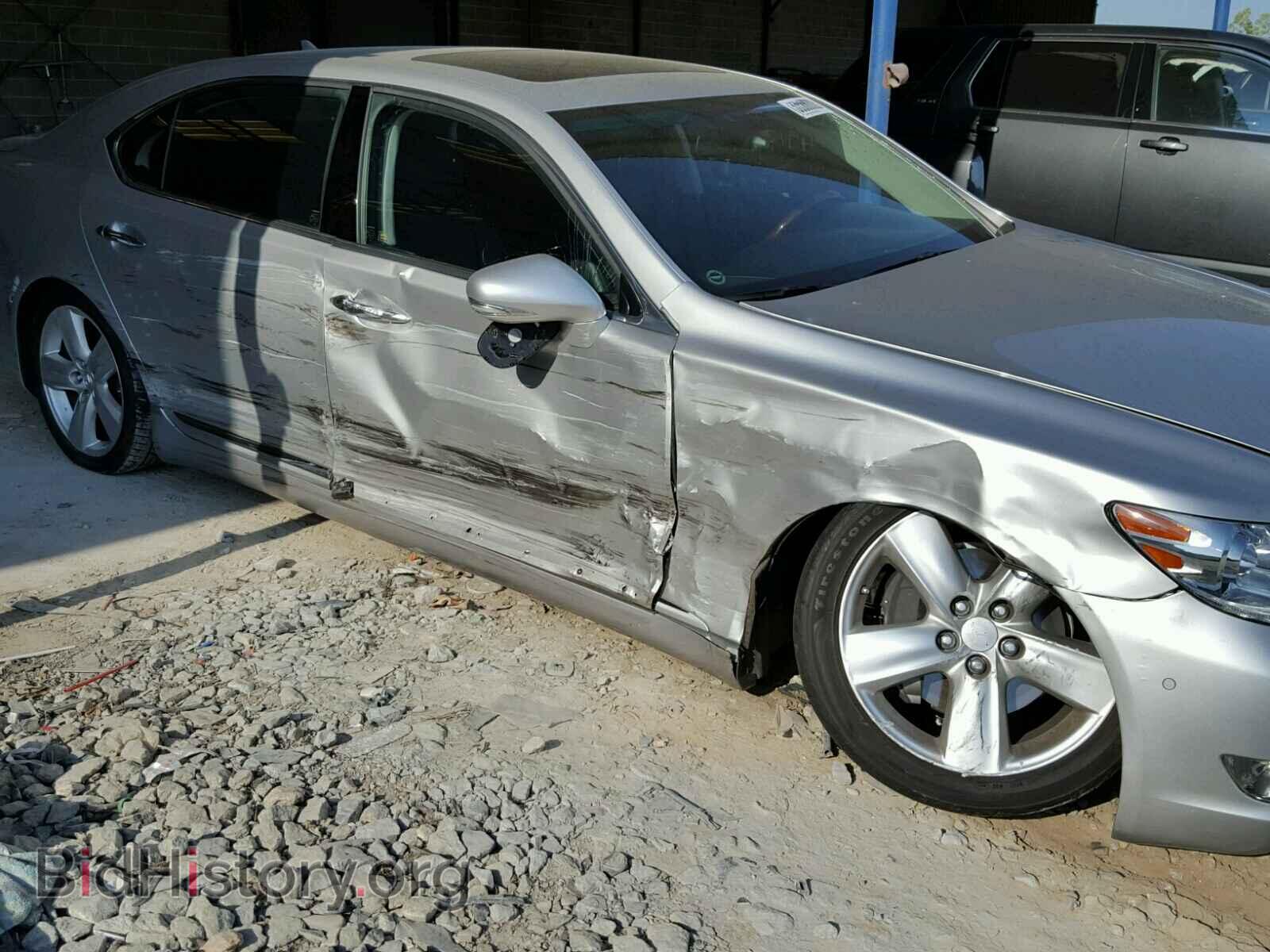 2011 LEXUS LS460 - VIN: JTHGL5EF0B5043418 - Photo 9