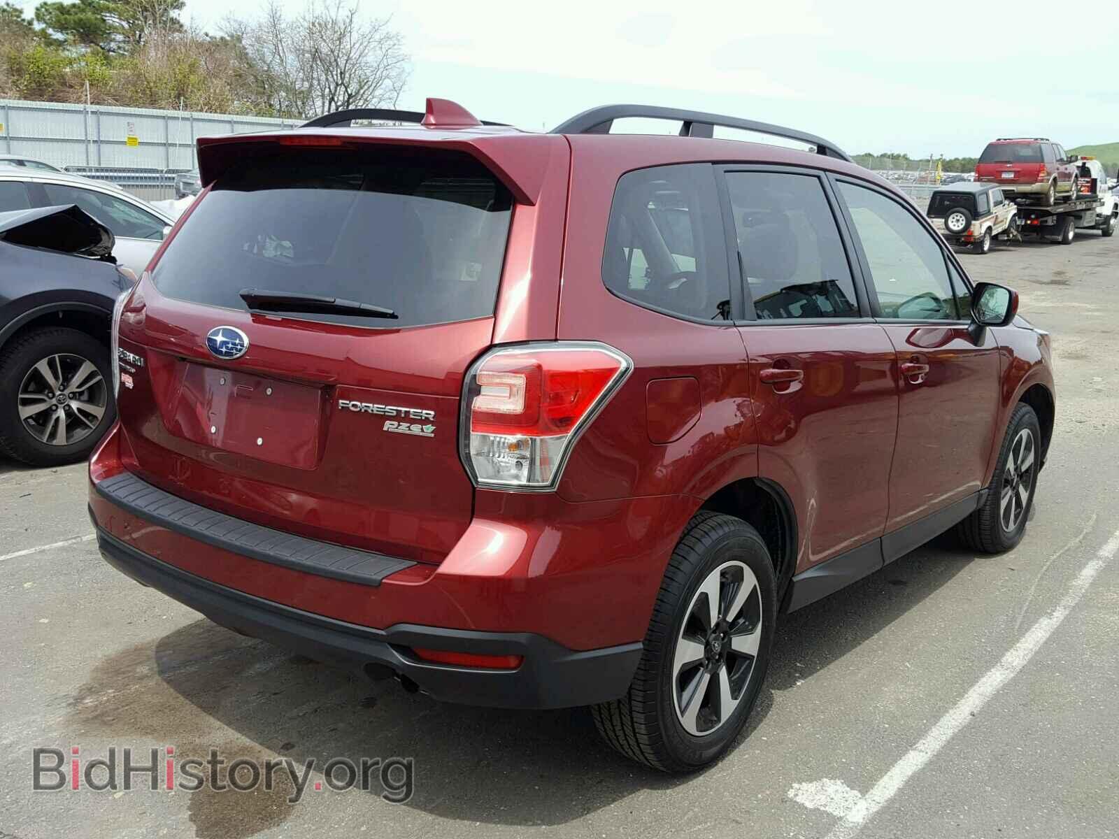 2017 SUBARU FORESTER - VIN: JF2SJAEC2HH580980 - Фото 4