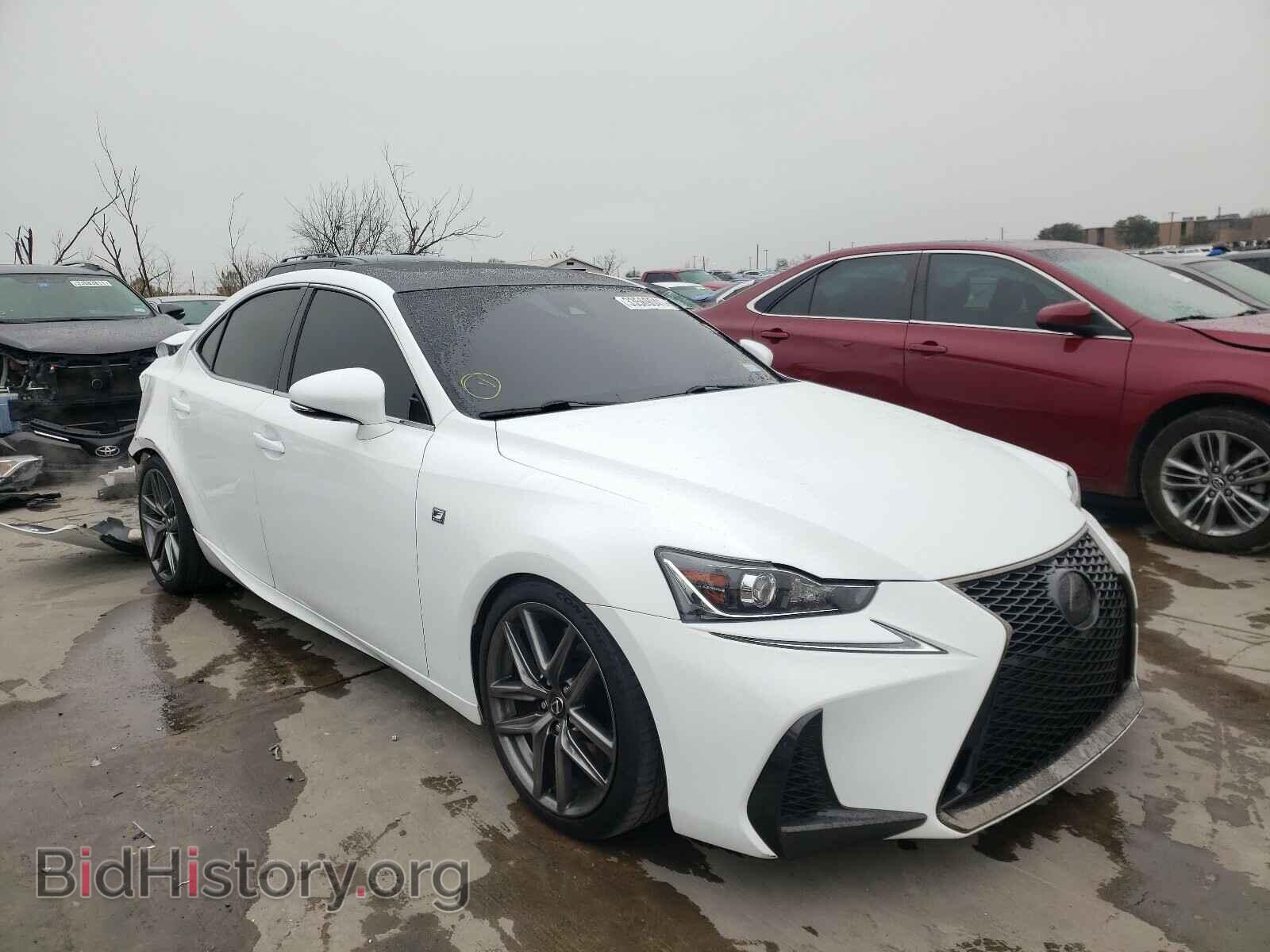 Photo JTHBA1D21H5048210 - LEXUS IS 2017