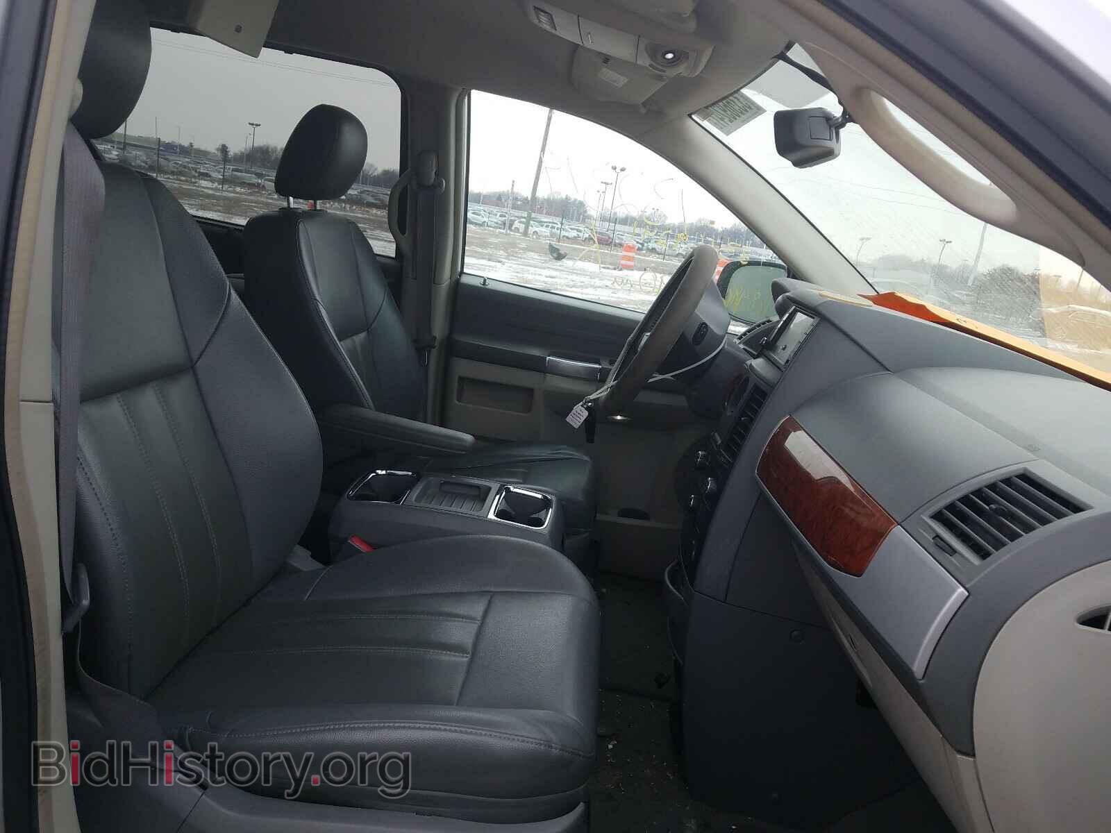 2008 CHRYSLER MINIVAN - VIN: 2A8HR54P28R132314 - Фото 5