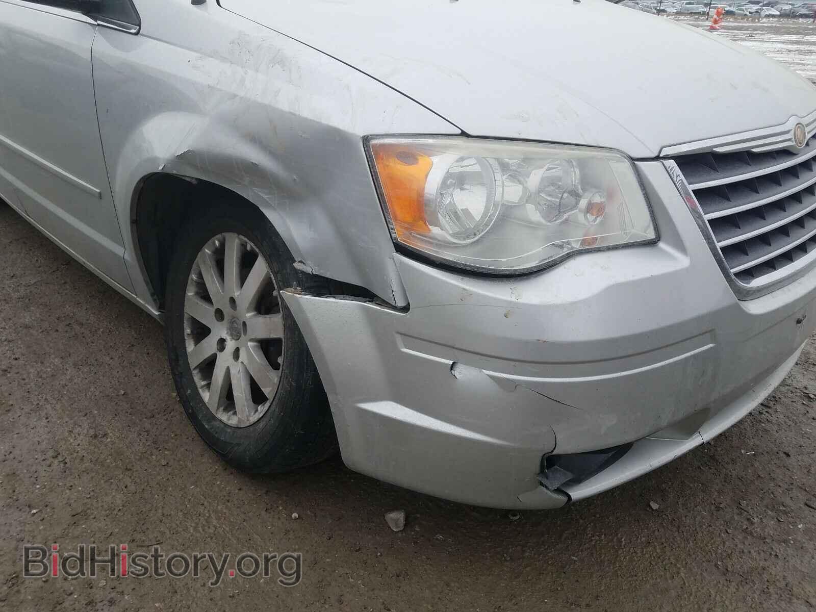 2008 CHRYSLER MINIVAN - VIN: 2A8HR54P28R132314 - Фото 9
