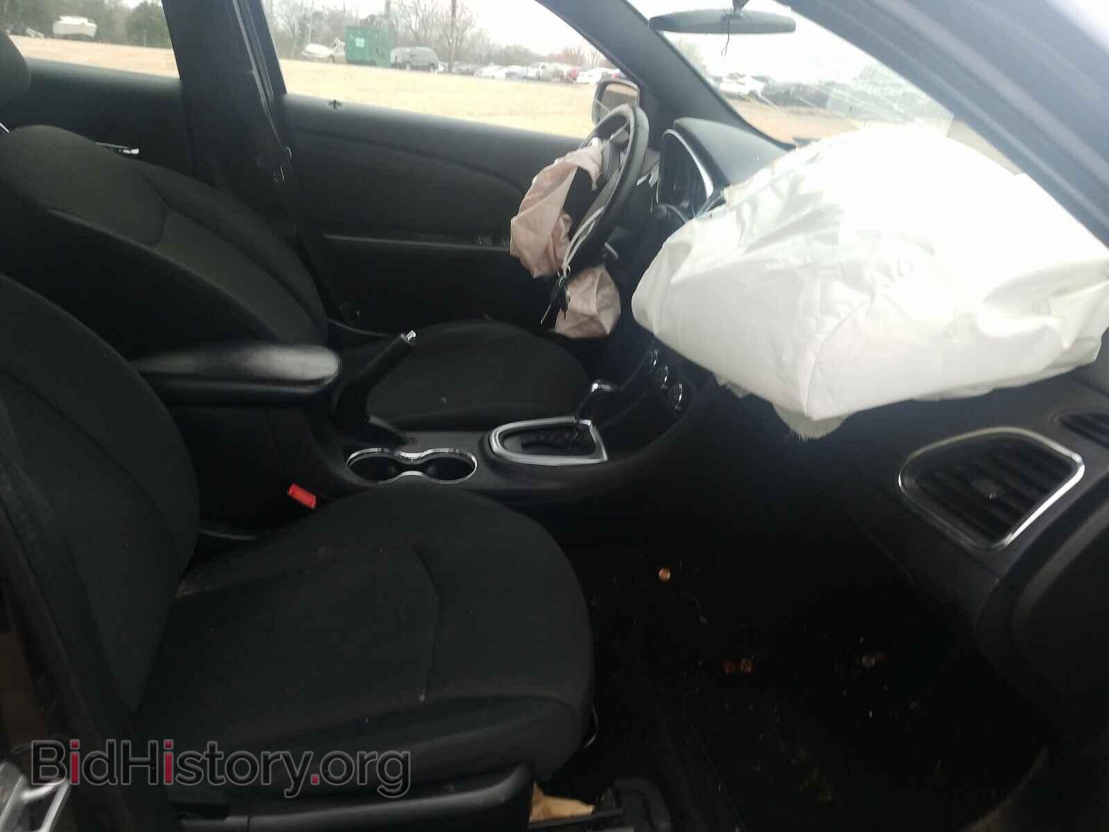 2011 CHRYSLER 200 - VIN: 1C3BC1FB3BN555064 - Фото 5