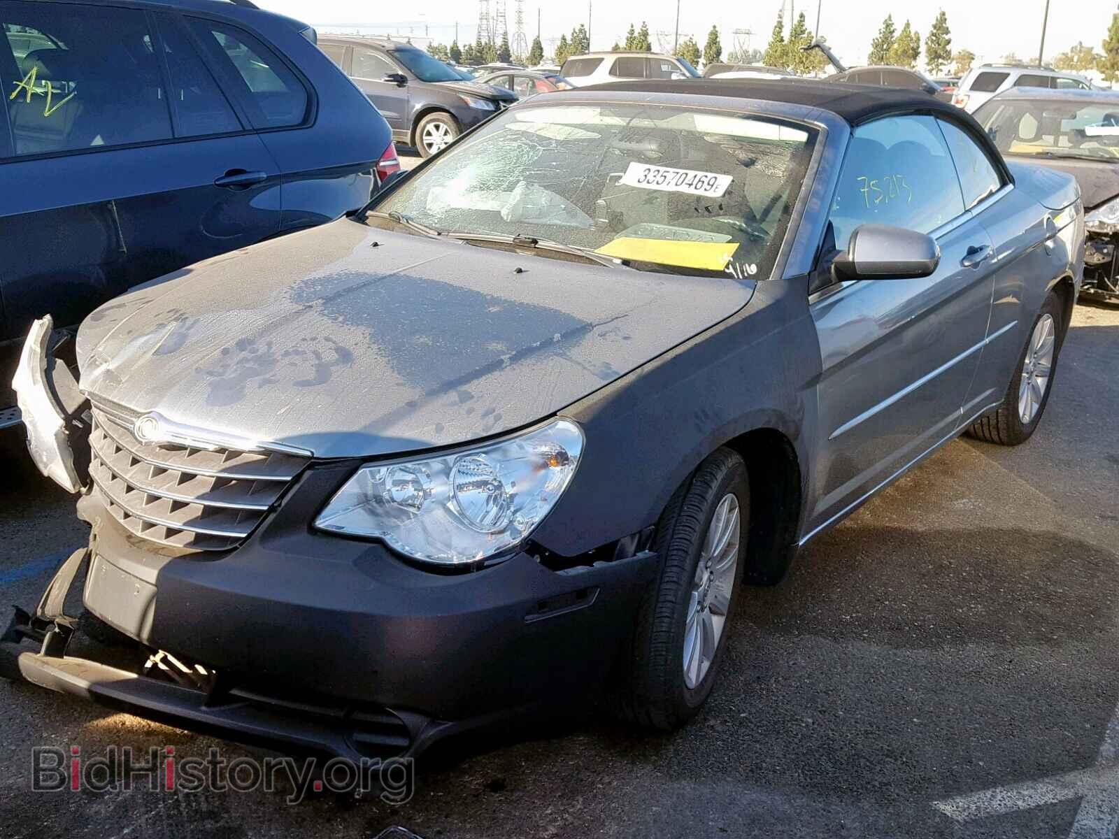 2010 CHRYSLER SEBRING - VIN: 1C3BC5ED7AN170437 - Фото 2