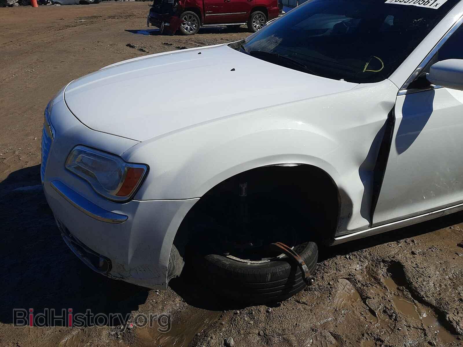 2014 CHRYSLER 300 - VIN: 2C3CCAAG2EH161690 - Фото 9