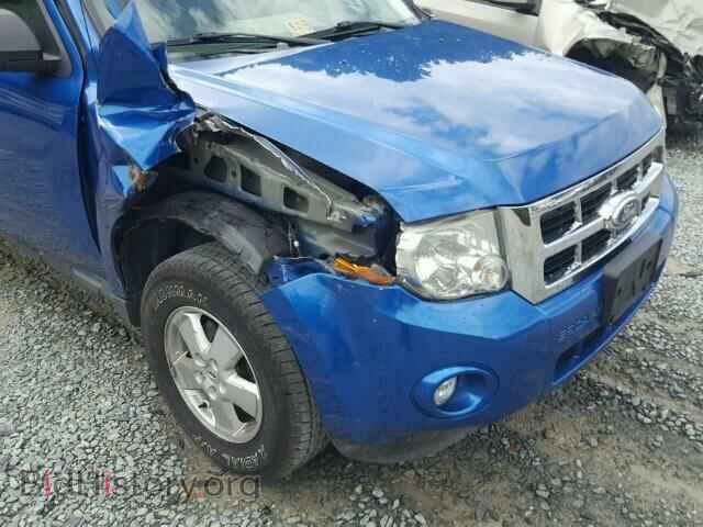 2011 FORD ESCAPE - VIN: 1FMCU0D71BKA25310 - Photo 9