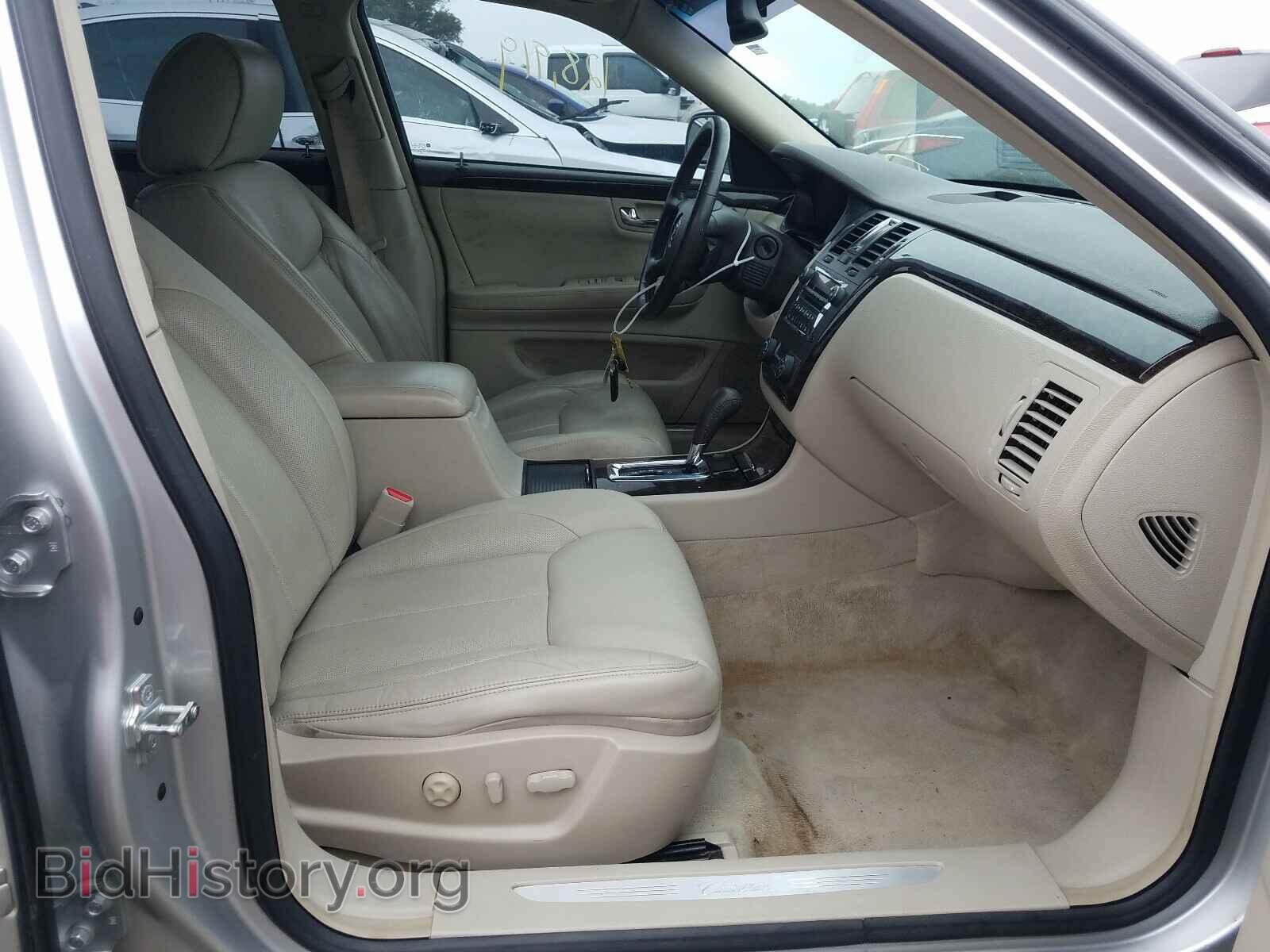 2011 CADILLAC DTS - VIN: 1G6KD5E63BU104942 - Фото 5