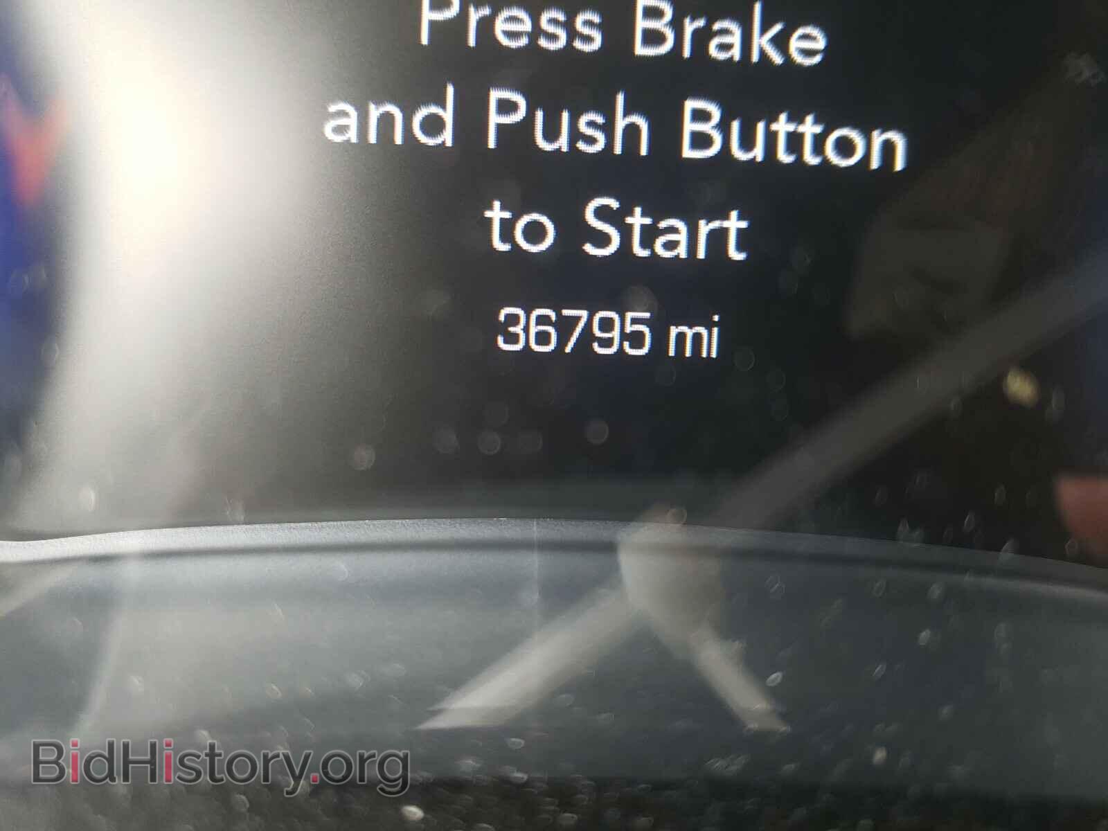 2019 CHRYSLER 300 - VIN: 2C3CCAGG8KH586429 - Фото 8