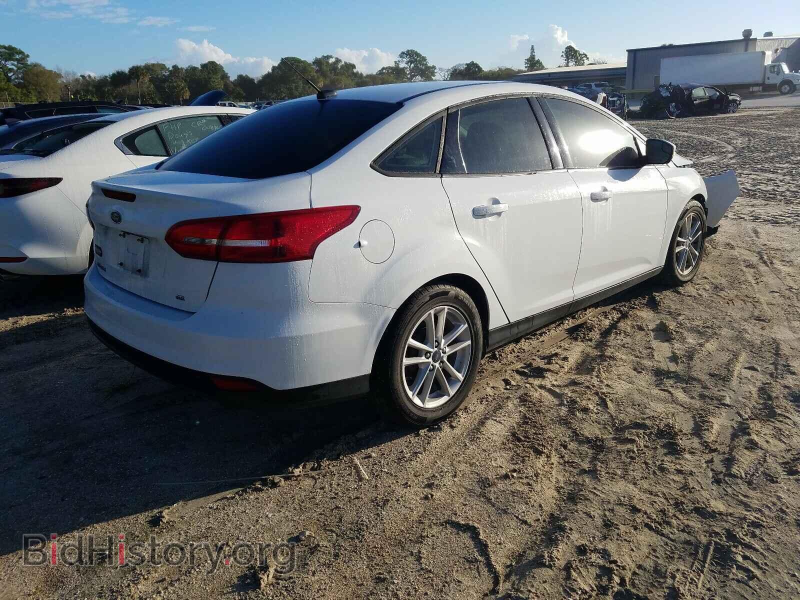 2017 FORD FOCUS - VIN: 1FADP3F27HL215849 - Photo 4