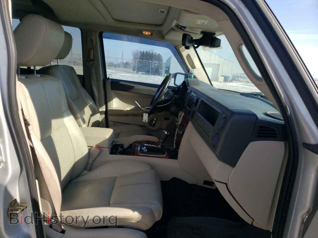 2006 JEEP COMMANDER - VIN: 1J8HG582X6C214821 - Photo 5