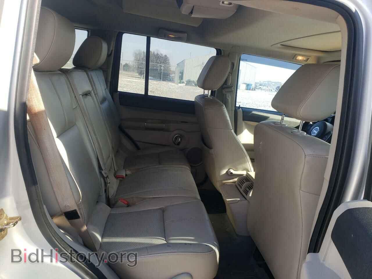 2006 JEEP COMMANDER - VIN: 1J8HG582X6C214821 - Photo 6