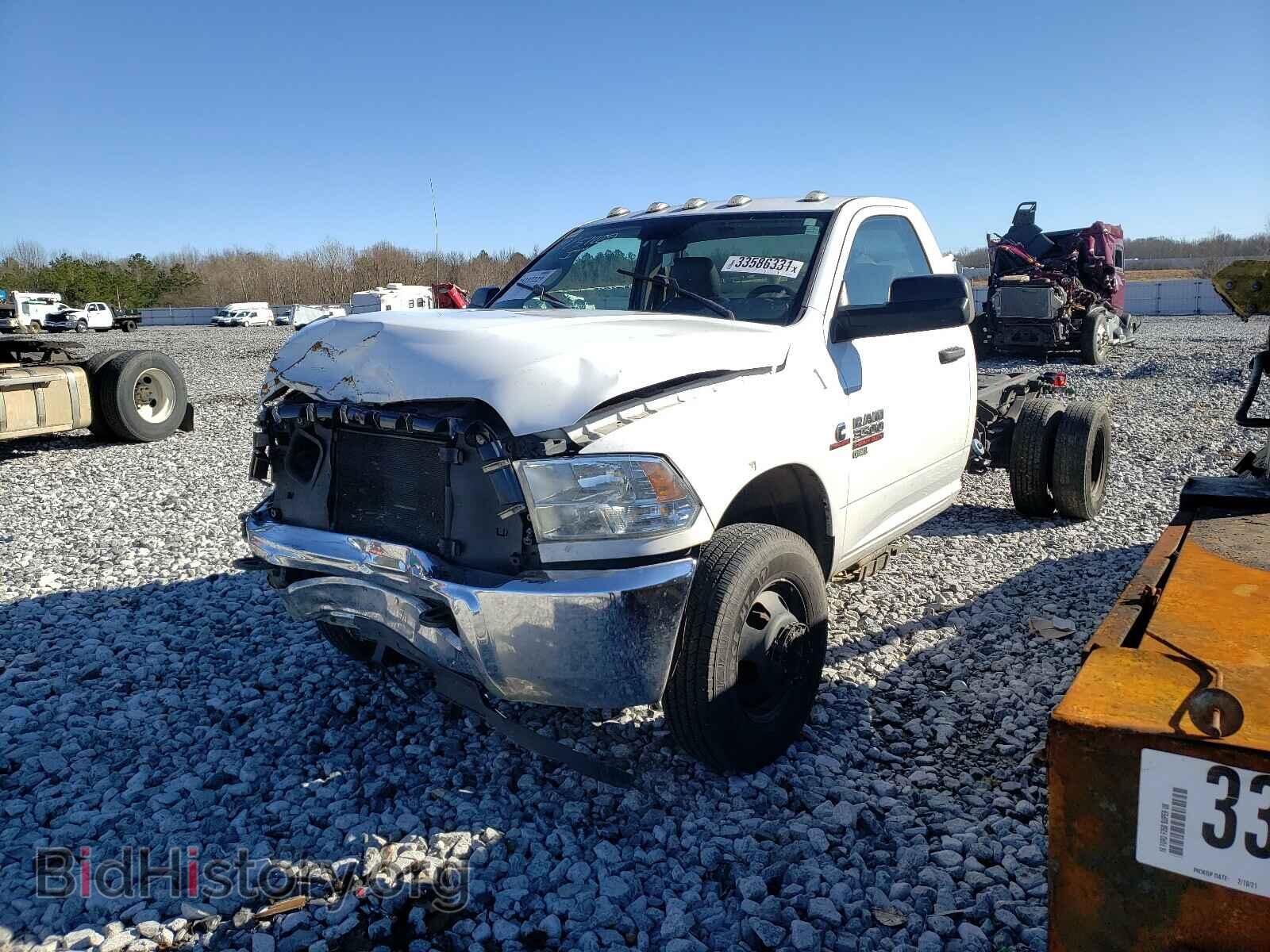 2017 RAM 3500 - VIN: 3C7WRSBL4HG567471 - Фото 2