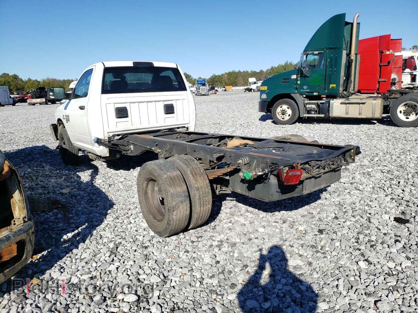 2017 RAM 3500 - VIN: 3C7WRSBL4HG567471 - Фото 3