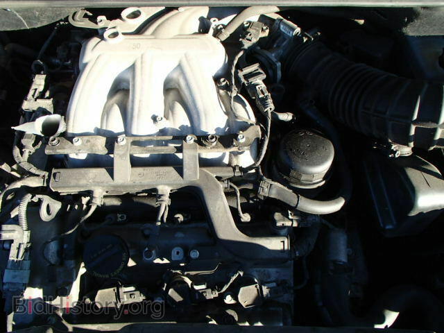 2007 HYUNDAI ENTOURAGE - VIN: KNDMC233X76031967 - Фото 7