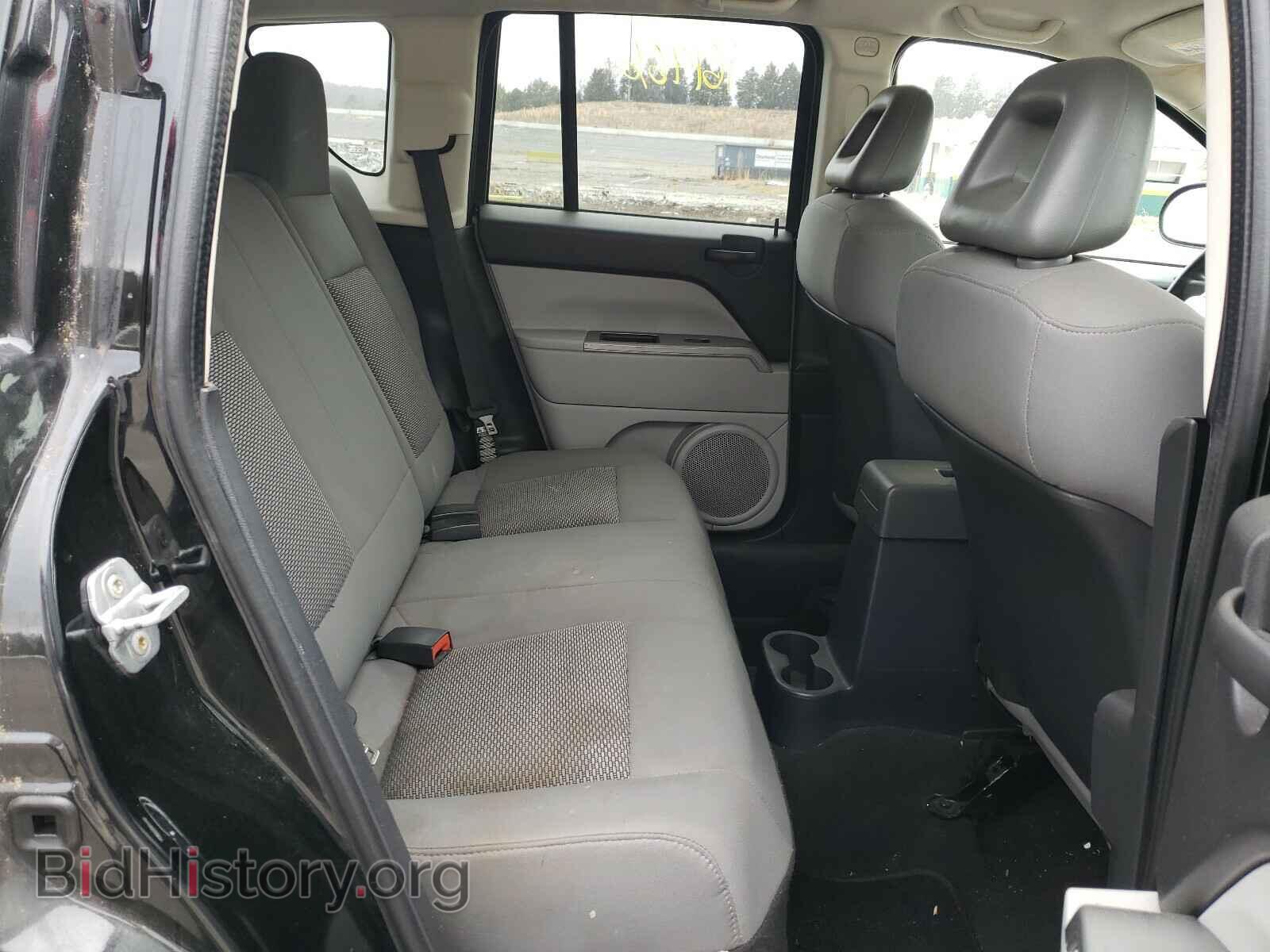 2007 JEEP COMPASS - VIN: 1J8FT47077D261152 - Photo 6