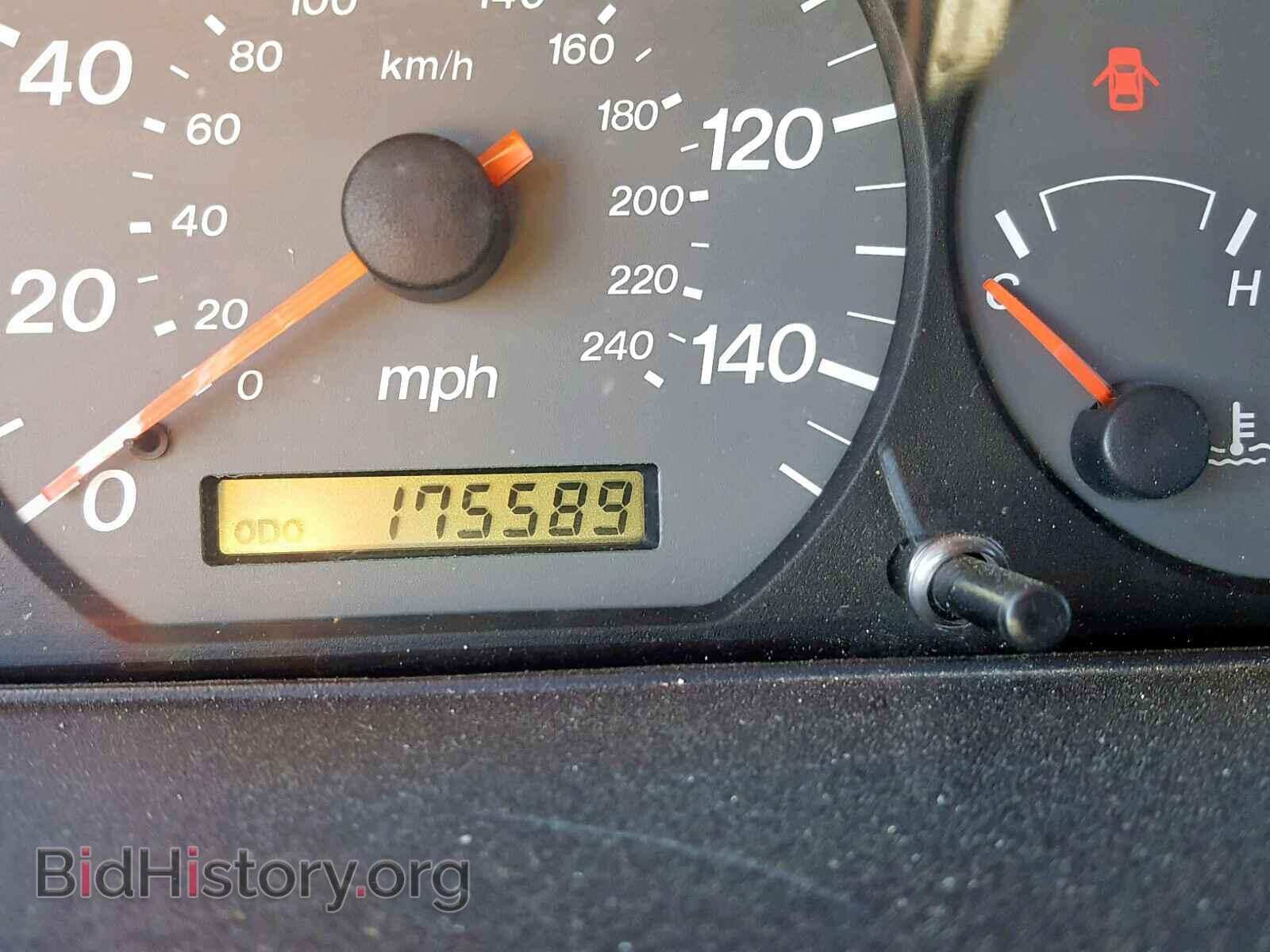 2000 MAZDA 626 - VIN: 1YVGF22C2Y5162527 - Фото 8