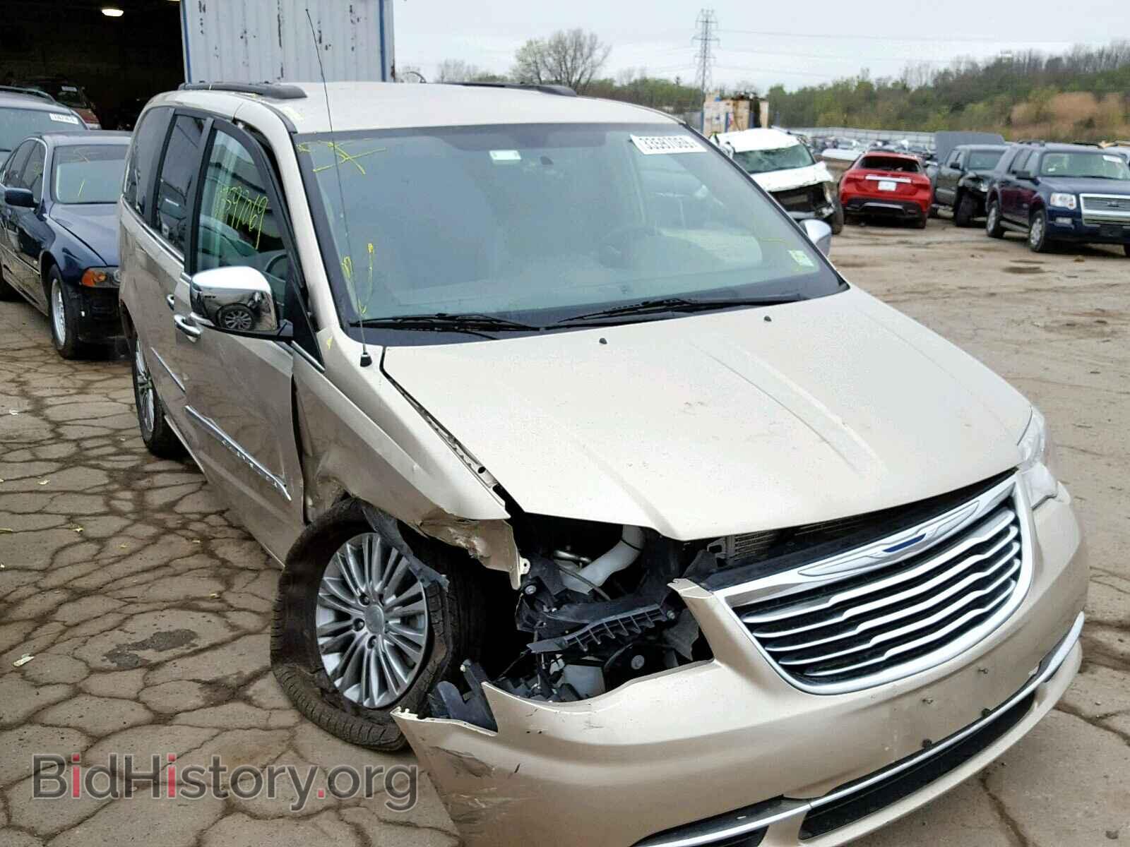 Фотография 2C4RC1CG7ER277688 - CHRYSLER TOWN & COU 2014