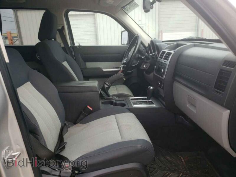 2007 Dodge NITRO (VIN 1D8GU58K17W565064) — photo 5 of 10