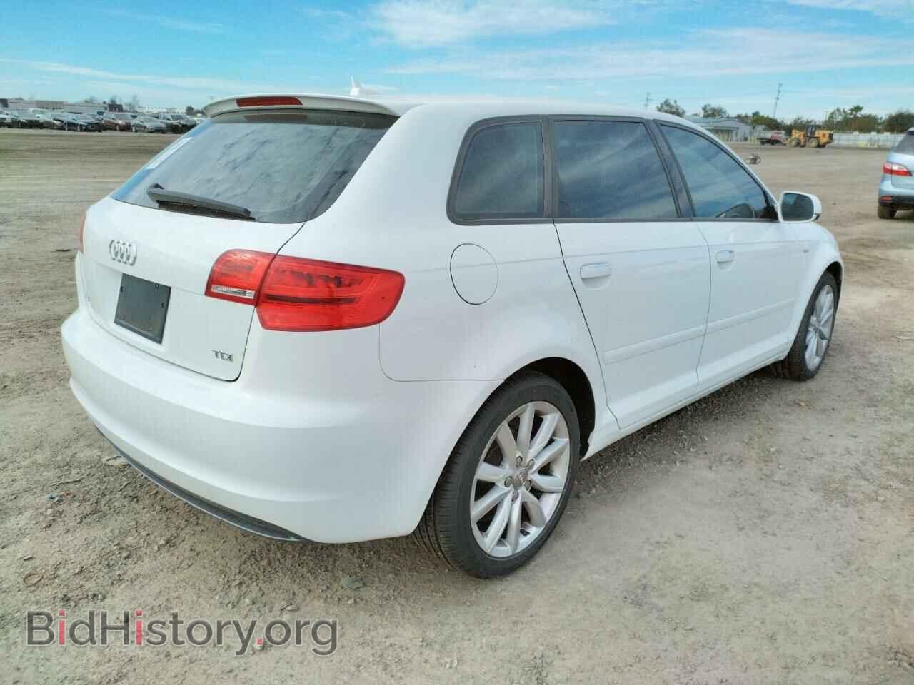 2011 AUDI A3 - VIN: WAUBJBFMXBA051365 - Photo 4