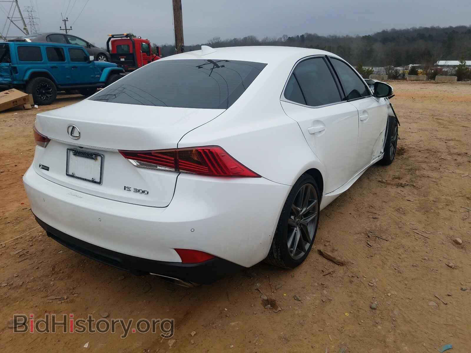 2019 LEXUS IS - VIN: JTHBA1D23K5098775 - Фото 4