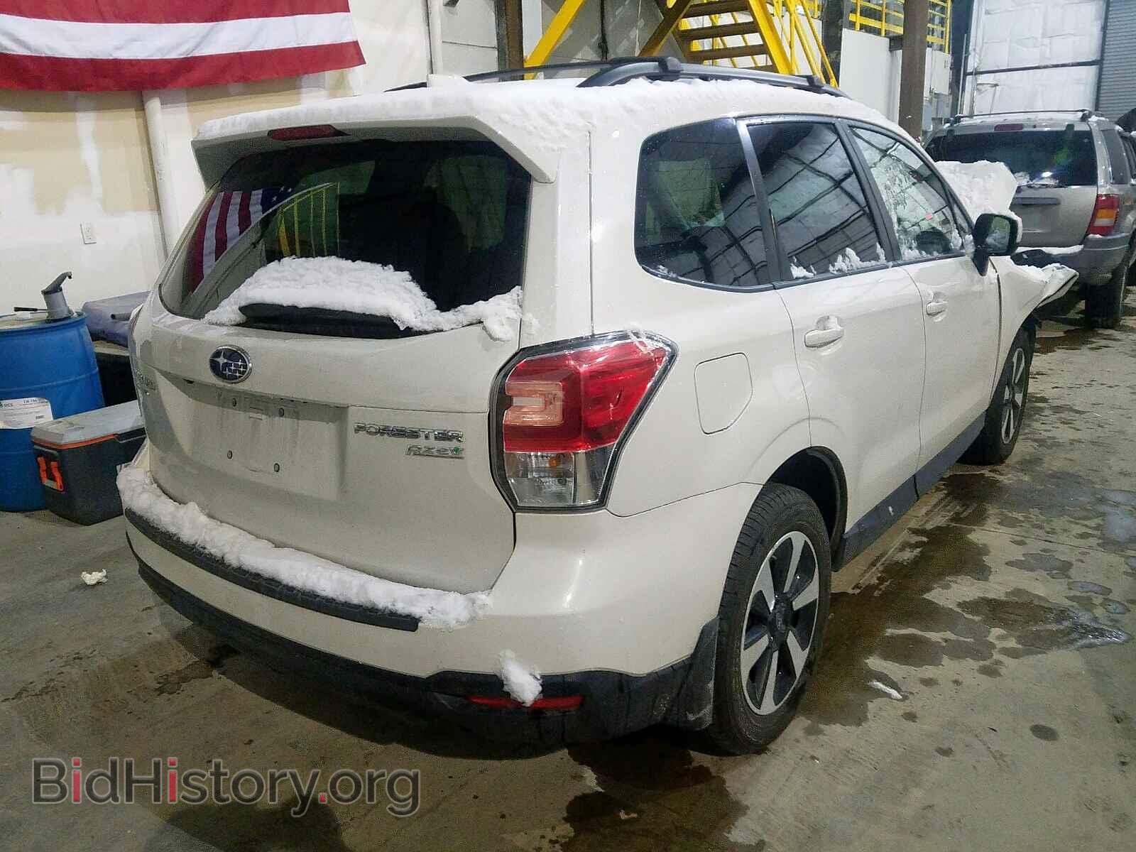 2017 SUBARU FORESTER - VIN: JF2SJAEC2HH518124 - Фото 4