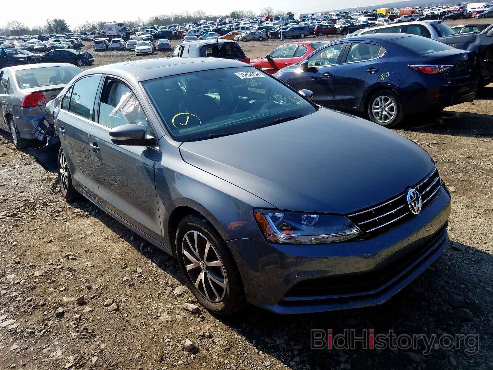 Фотография 3VWDB7AJ1JM263976 - VOLKSWAGEN JETTA 2018