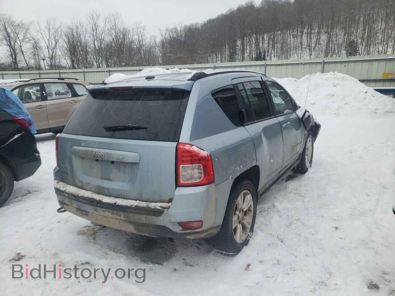 2013 JEEP COMPASS - VIN: 1C4NJDBB4DD249215 - Photo 4