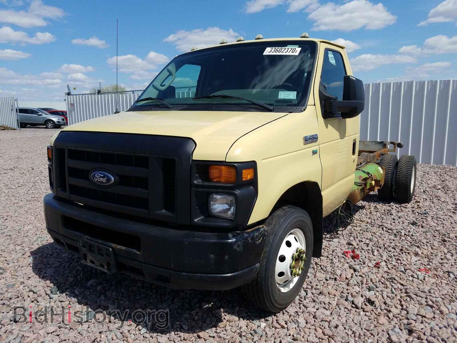 2010 FORD ECONOLINE - VIN: 1FDXE4FL9ADA89372 - Photo 2