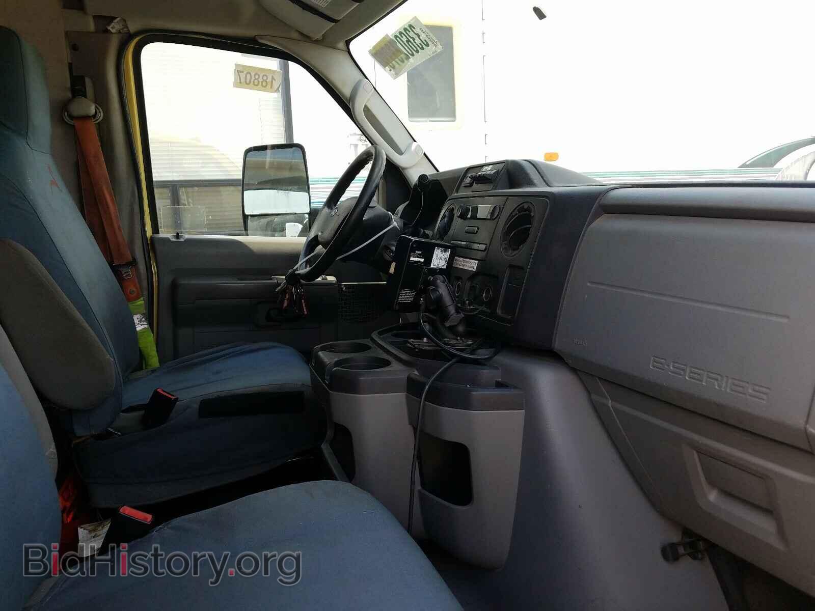 2010 FORD ECONOLINE - VIN: 1FDXE4FL9ADA89372 - Photo 5