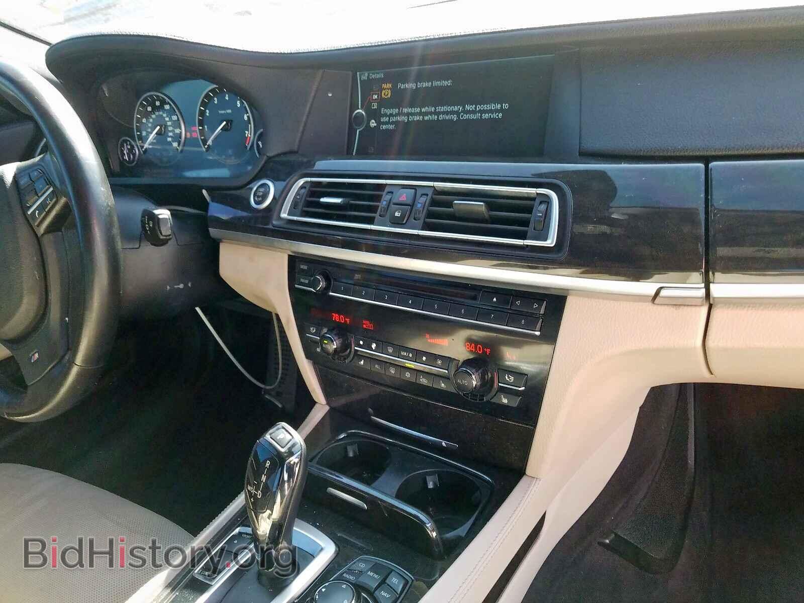 2012 BMW 7 SERIES - VIN: WBAKA8C51CDX01085 - Фото 9
