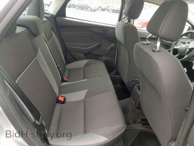 2014 Ford FOCUS (VIN 1FADP3E22EL134528) — photo 6 of 10