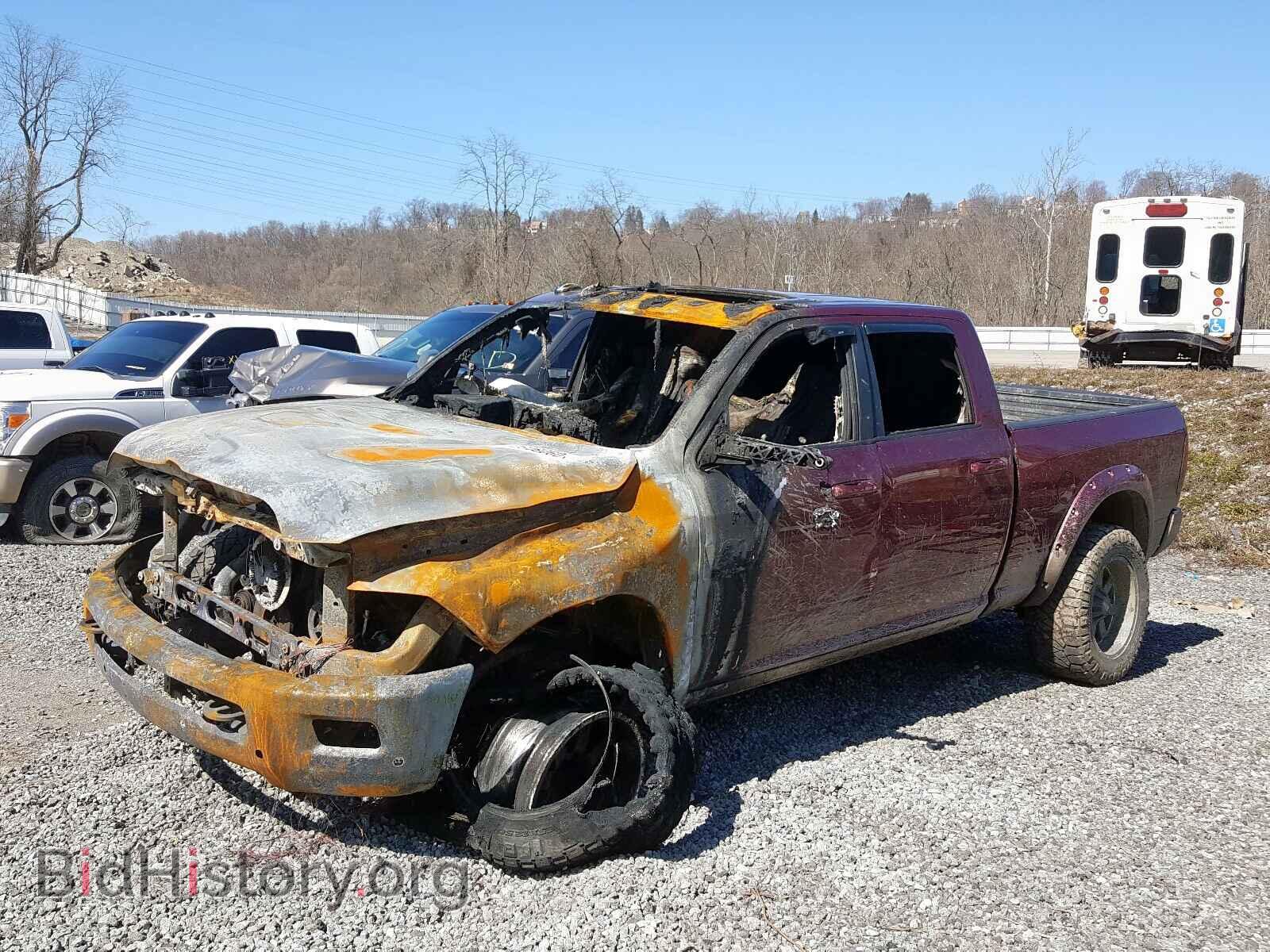2018 RAM 2500 - VIN: 3C6UR5DL4JG399427 - Фото 2