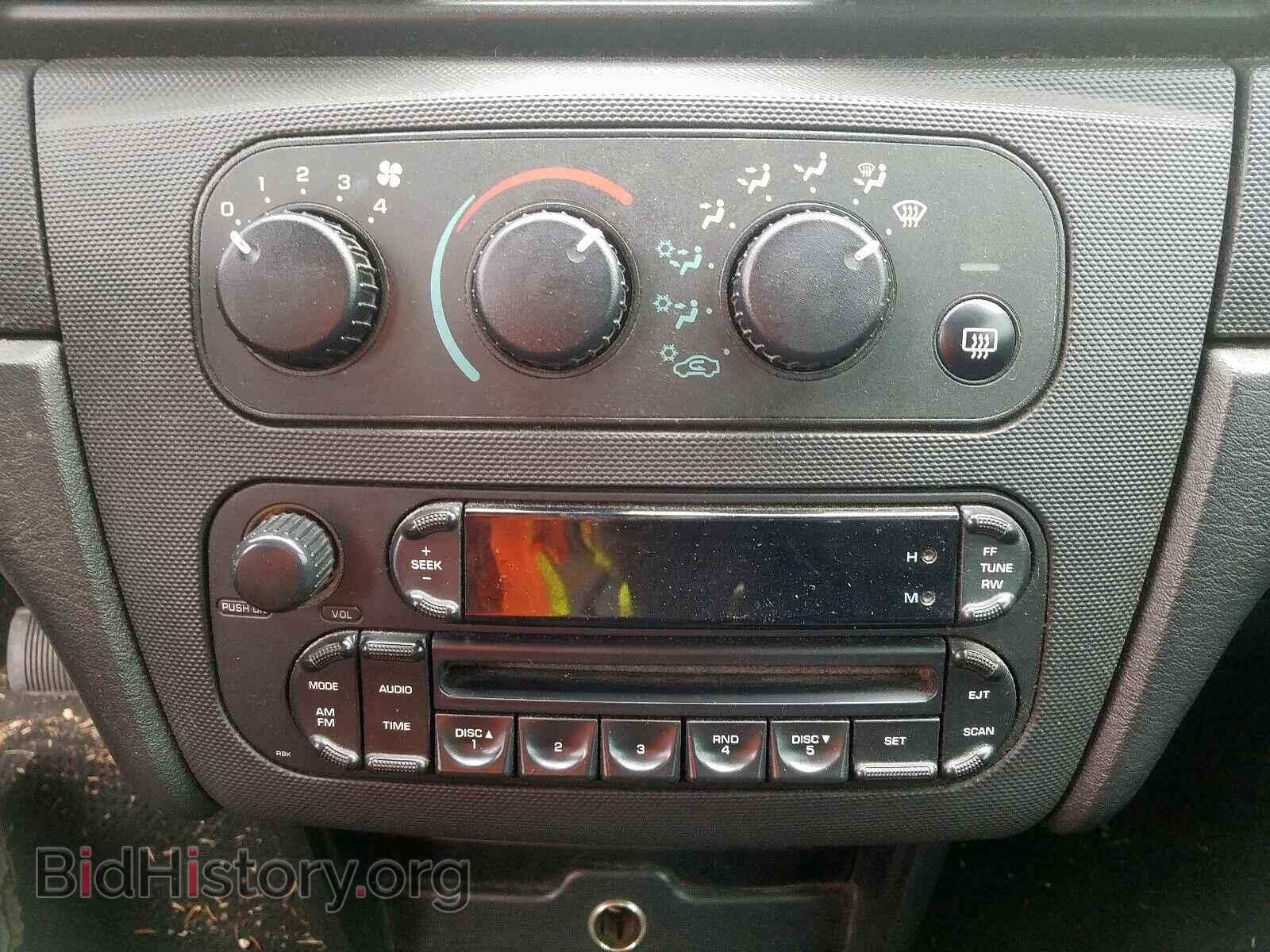 2005 CHRYSLER SEBRING - VIN: 1C3EL45R45N571663 - Photo 9