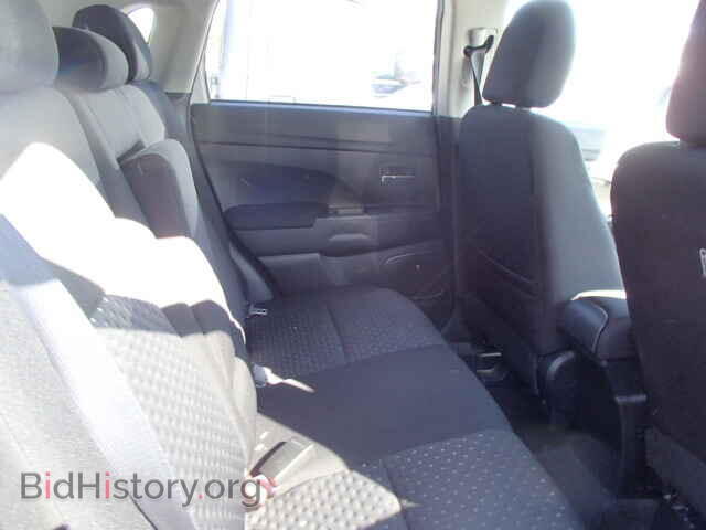 2011 MITSUBISHI OUTLANDER - VIN: JA4AR4AU2BZ005261 - Фото 6