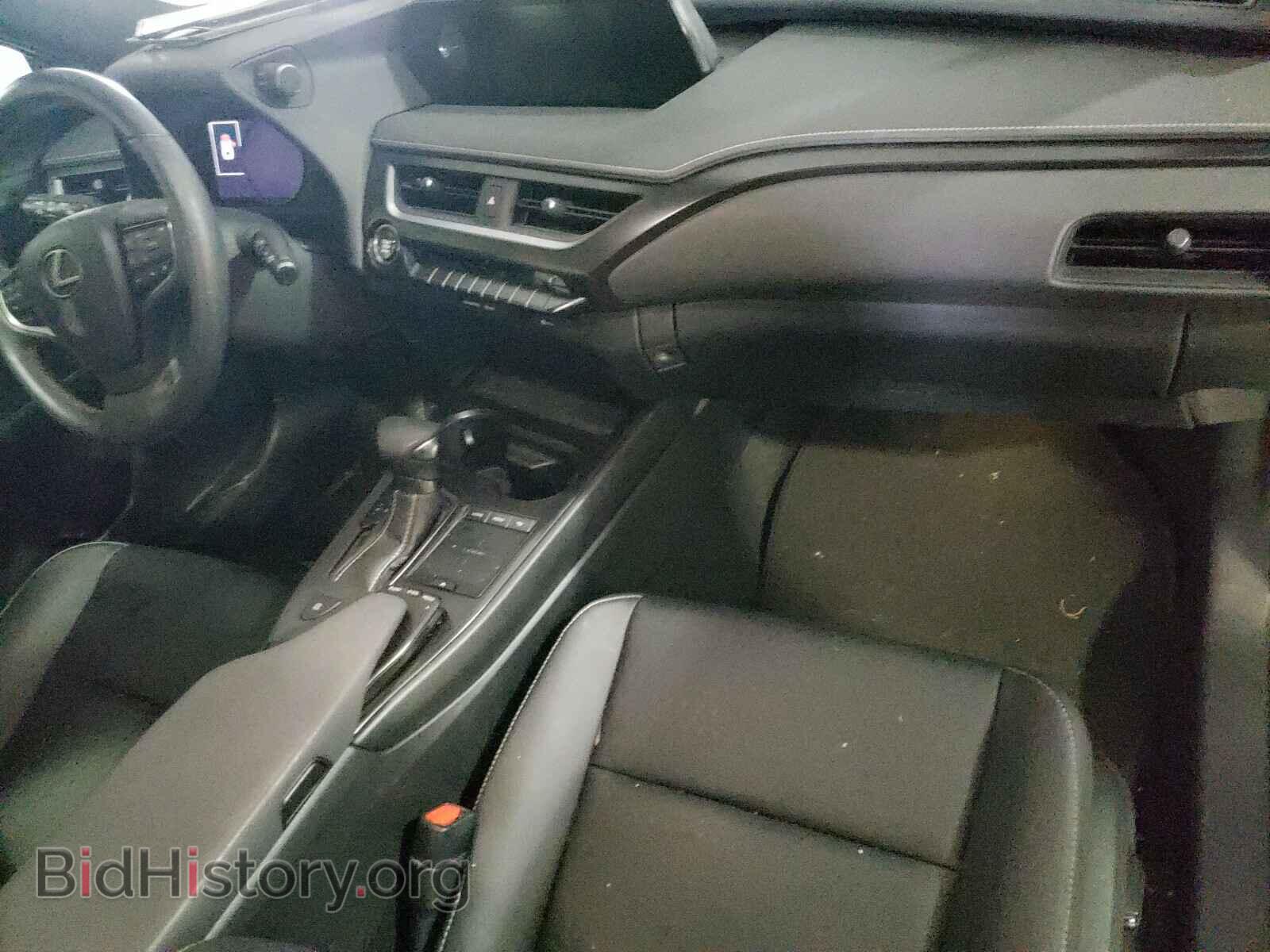 2019 LEXUS UX 200 - VIN: JTHY3JBH5K2018633 - Фото 9