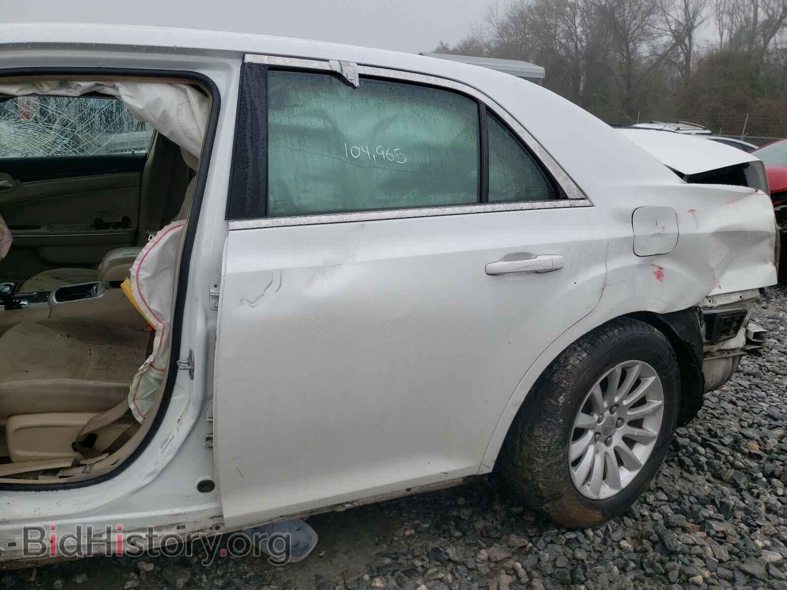 2012 CHRYSLER 300 - VIN: 2C3CCAAG6CH138605 - Фото 9