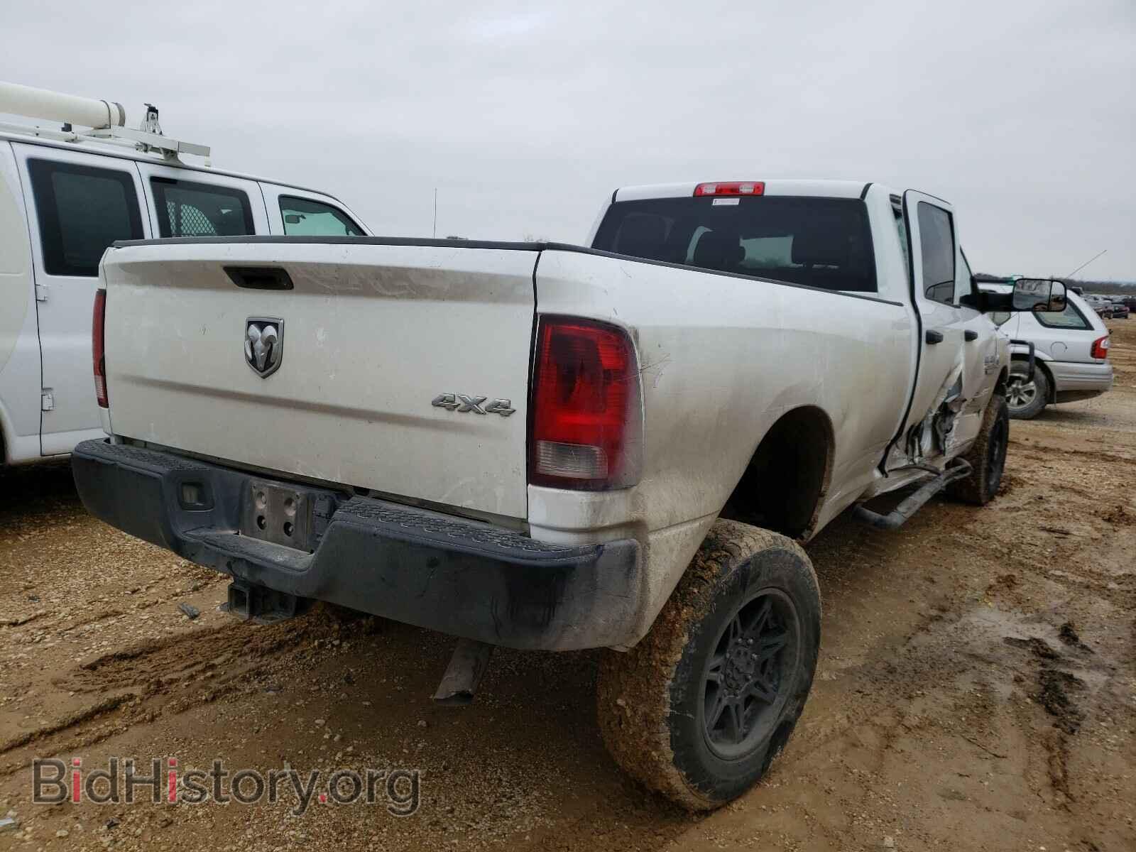 2013 RAM 2500 - VIN: 3C6UR5HL4DG602198 - Photo 4